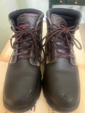 Skechers Men’s Dark Brown Lace-Up Work Boots with Red Accents